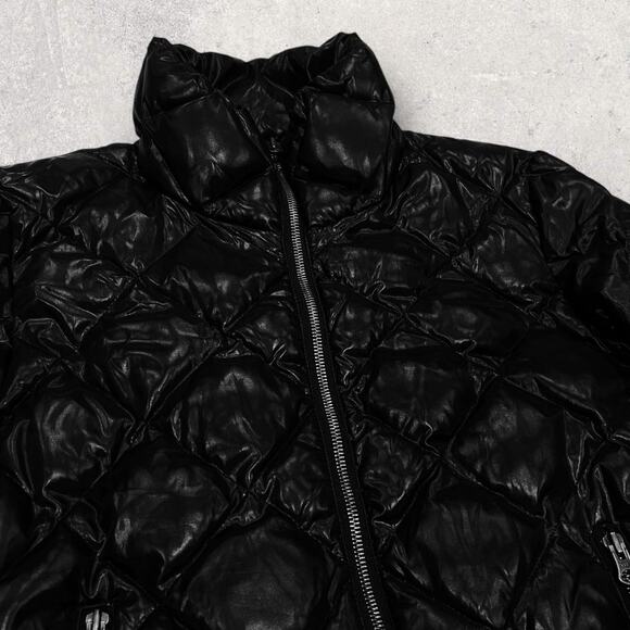 ★ Quilted Full-Zip Black Puffer Jacket w/ Diamond Stitch Design ★ - Picture 2 of 6